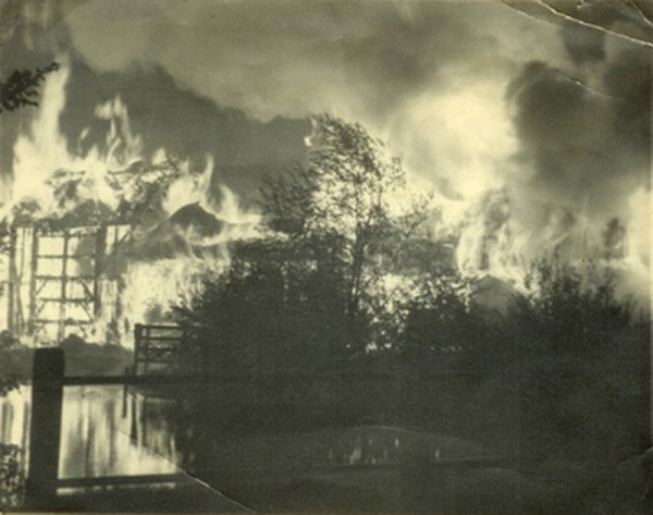 Fire at Top Farm (Ivy Farm) circa 1960